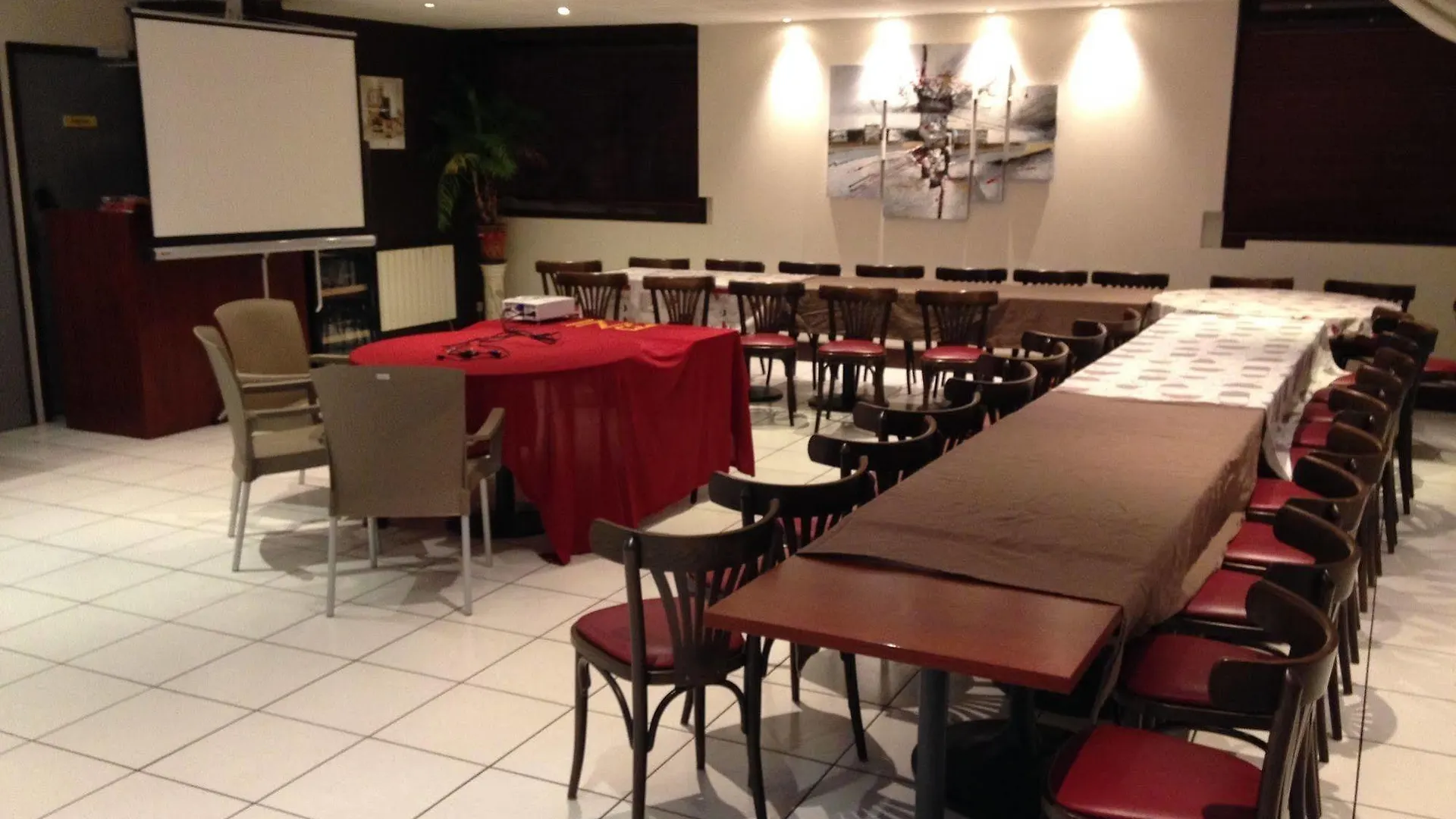 The Originals City, Hôtel Hélios, Roanne Nord  Mably Hotel
